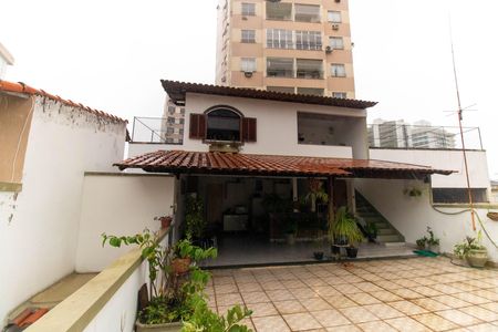 Casa à venda com 225m², 4 quartos e 2 vagasTerraço