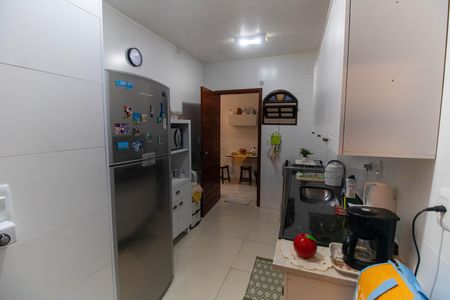 Casa à venda com 225m², 4 quartos e 2 vagasCozinha