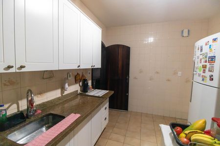 Casa à venda com 225m², 4 quartos e 2 vagasCozinha