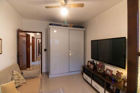 Casa à venda com 225m², 4 quartos e 2 vagasQuarto 3