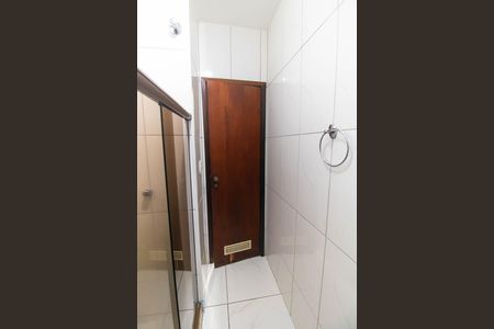 Casa à venda com 225m², 4 quartos e 2 vagasBanheiro 1