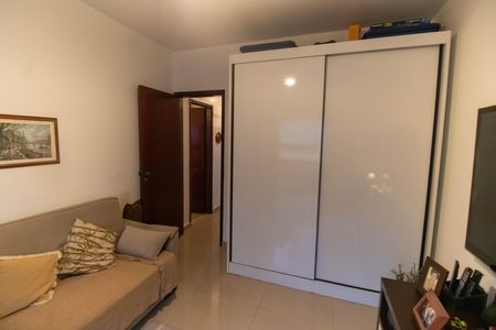 Casa à venda com 225m², 4 quartos e 2 vagasQuarto 3