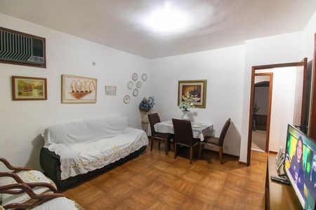 Sala de casa à venda com 4 quartos, 225m² em Santa Rosa, Niterói