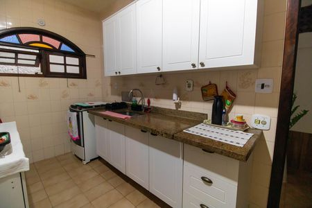Casa à venda com 225m², 4 quartos e 2 vagasCozinha