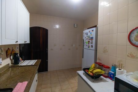 Casa à venda com 225m², 4 quartos e 2 vagasCozinha