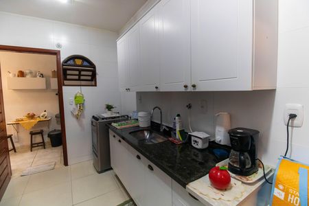 Casa à venda com 225m², 4 quartos e 2 vagasCozinha