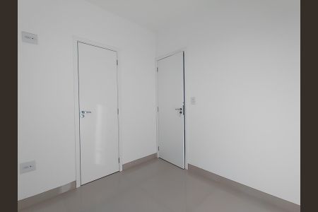 Quarto de apartamento para alugar com 2 quartos, 57m² em Nova Uberlândia, Uberlândia