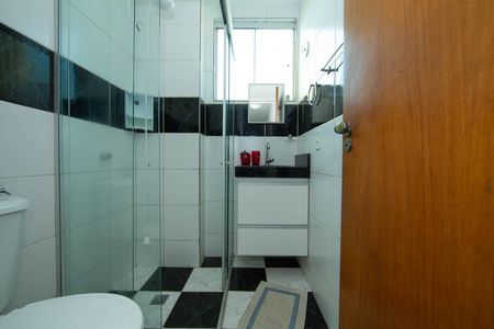 Apartamento para alugar com 60m², 2 quartos e 1 vagaBANHEIRO
