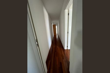 Corredor de apartamento à venda com 4 quartos, 275m² em Aclimação, São Paulo