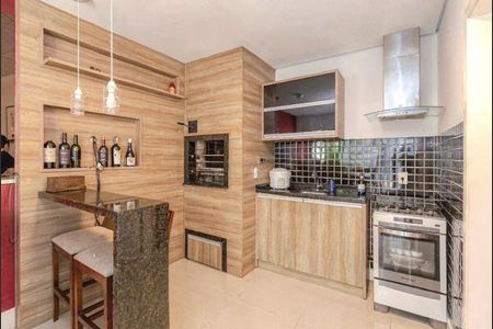Casa para alugar com 3 quartos, 209m² em Jardim Sabará, Porto Alegre