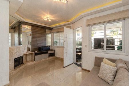 Casa para alugar com 3 quartos, 209m² em Jardim Sabará, Porto Alegre