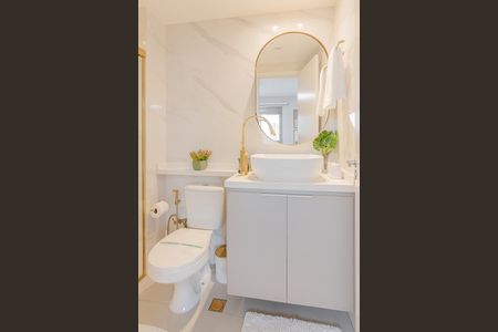 Banheiro de kitnet/studio para alugar com 1 quarto, 25m² em Pinheiros, São Paulo
