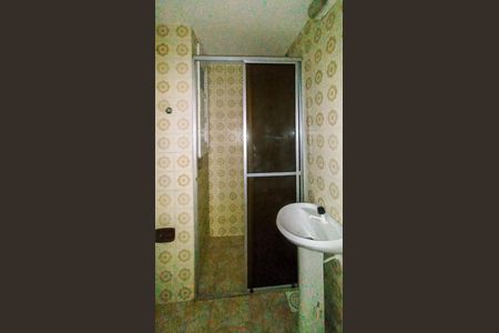 Banheiro de kitnet/studio à venda com 1 quarto, 33m² em Centro Histórico, Porto Alegre