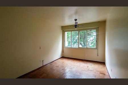 Studio à venda com 33m², 1 quarto e sem vaga Studio à venda com 33m², 1 quarto e sem vagaSala/Quarto