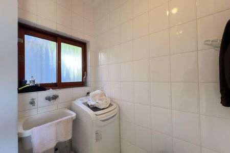 Casa de condomínio à venda com 375m², 4 quartos e 3 vagas
