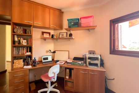 Casa de condomínio à venda com 375m², 4 quartos e 3 vagas