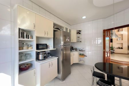 Casa de Condomínio à venda com 4 quartos, 375m² em Parque Residencial Maison Blanche, Valinhos