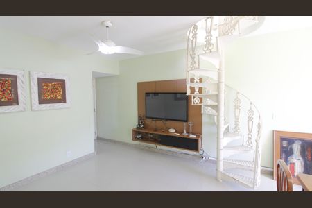 Apartamento para alugar com 3 quartos, 150m² em Passagem, Cabo Frio