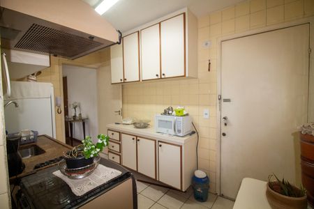 Apartamento à venda com 75m², 2 quartos e 1 vaga Apartamento à venda com 75m², 2 quartos e 1 vagaCozinha