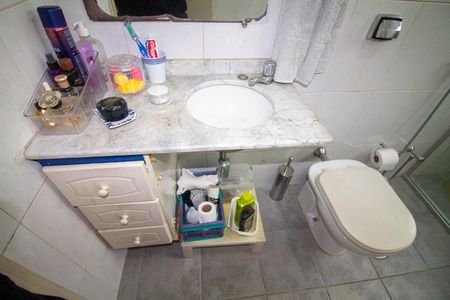 Apartamento à venda com 75m², 2 quartos e 1 vaga Apartamento à venda com 75m², 2 quartos e 1 vagaBanheiro