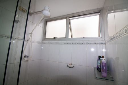 Apartamento à venda com 75m², 2 quartos e 1 vaga Apartamento à venda com 75m², 2 quartos e 1 vagaBanheiro