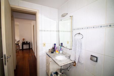 Apartamento à venda com 75m², 2 quartos e 1 vaga Apartamento à venda com 75m², 2 quartos e 1 vagaBanheiro
