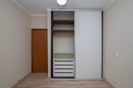 Casa para alugar com 250m², 3 quartos e 3 vagasQuarto 1
