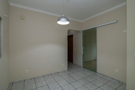 Sala de Jantar de casa para alugar com 3 quartos, 250m² em Jardim Santa Emilia, Hortolândia
