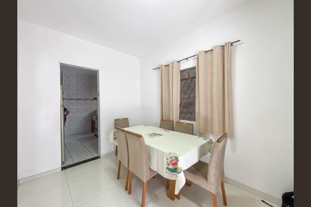 Casa para alugar com 3 quartos, 360m² em Santa Maria, Belo Horizonte