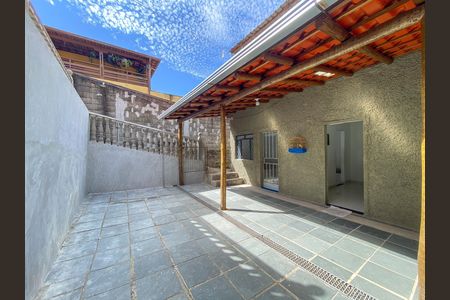 Casa para alugar com 360m², 3 quartos e 4 vagas