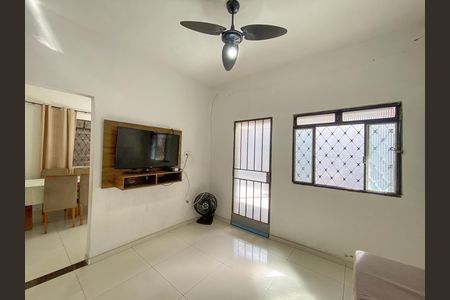 Casa para alugar com 3 quartos, 360m² em Santa Maria, Belo Horizonte