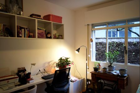 Apartamento para alugar com 77m², 2 quartos e 1 vagaQuarto 1