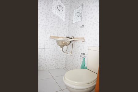 Casa para alugar com 35m², 1 quarto e sem vagaDetalhe - Banheiro Social