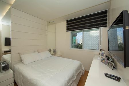 Apartamento à venda com 199m², 4 quartos e 4 vagasSuíte 1