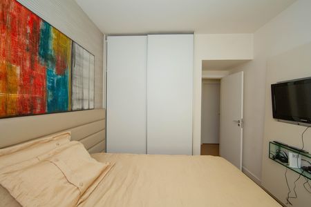 Apartamento à venda com 199m², 4 quartos e 4 vagasSuíte 2
