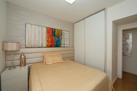 Apartamento à venda com 199m², 4 quartos e 4 vagasSuíte 2