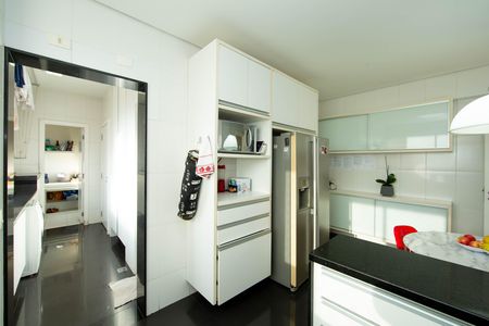 Apartamento à venda com 199m², 4 quartos e 4 vagasCozinha