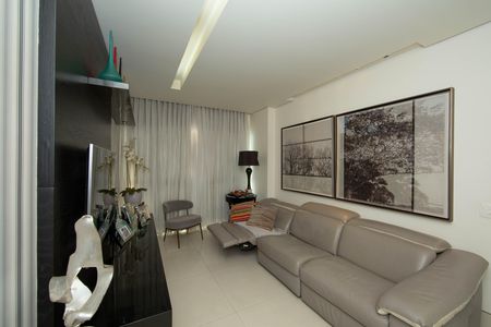 Apartamento à venda com 199m², 4 quartos e 4 vagasSala