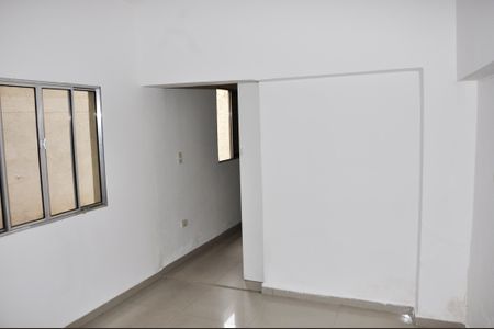 Detalhe - Sala de casa para alugar com 2 quartos, 70m² em Vila Jaguara, São Paulo