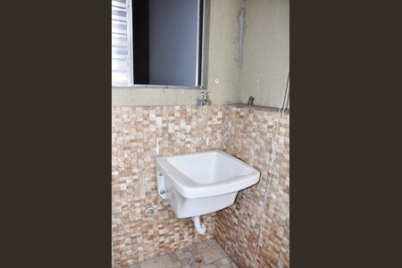 Casa para alugar com 70m², 2 quartos e sem vagaÁrea de Serviço e Corredor