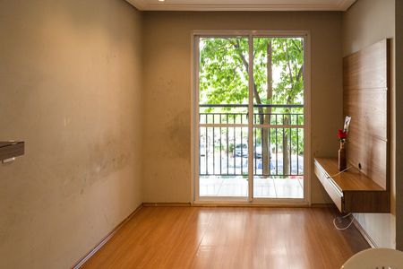 Sala de apartamento à venda com 3 quartos, 56m² em Jardim Cocaia, Guarulhos