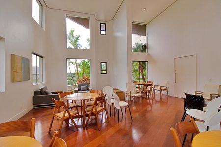 Apartamento para alugar com 143m², 3 quartos e 3 vagas Apartamento para alugar com 143m², 3 quartos e 3 vagasÁrea comum - Salão de festas