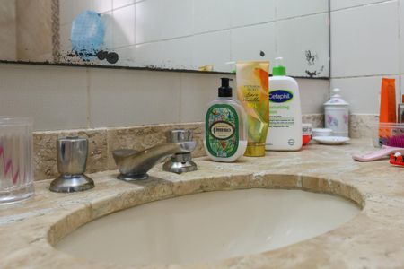 Banheiro da Suíte 1 de apartamento para alugar com 3 quartos, 143m² em Vila Suzana, São Paulo