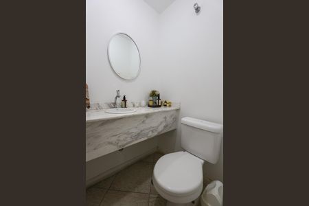 Apartamento para alugar com 143m², 3 quartos e 3 vagas Apartamento para alugar com 143m², 3 quartos e 3 vagasLavabo