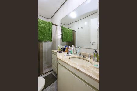 Apartamento para alugar com 143m², 3 quartos e 3 vagas Apartamento para alugar com 143m², 3 quartos e 3 vagasBanheiro da Suíte 3