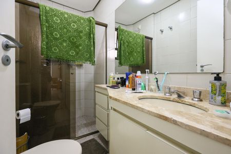 Apartamento para alugar com 143m², 3 quartos e 3 vagas Apartamento para alugar com 143m², 3 quartos e 3 vagasBanheiro da Suíte 3