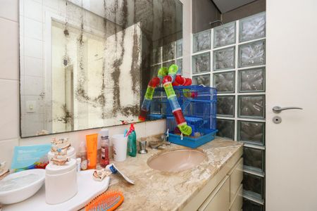 Apartamento para alugar com 143m², 3 quartos e 3 vagas Apartamento para alugar com 143m², 3 quartos e 3 vagasBanheiro da Suíte 2