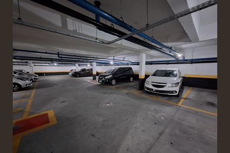 Garagem de apartamento para alugar com 2 quartos, 52m² em Utinga, Santo André