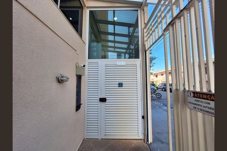 Elevador  de apartamento para alugar com 2 quartos, 52m² em Utinga, Santo André