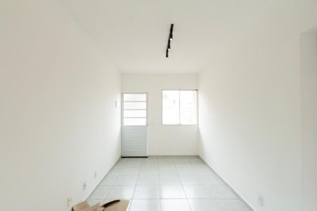 Casa de condomínio para alugar com 140m², 2 quartos e sem vaga